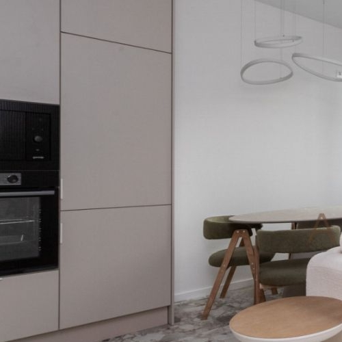 2-комн квартира улица Беринга, 27к6