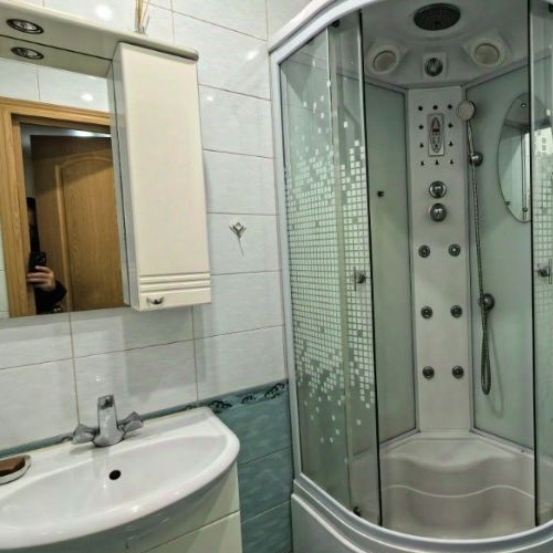 2-комн квартира проспект Космонавтов, 37