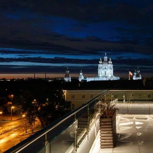 3-комн квартира Смольный проспект, 17