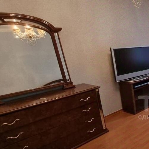 2-комн квартира улица Котина, 5