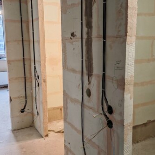 2-комн квартира Шушары п,  д. 4 к1 с1