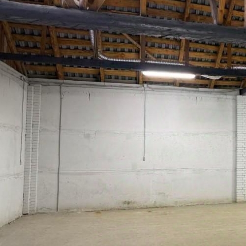 Земельный участок д. Средняя Колония,  д. 24