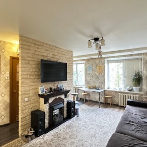 3-комн квартира улица Васи Алексеева