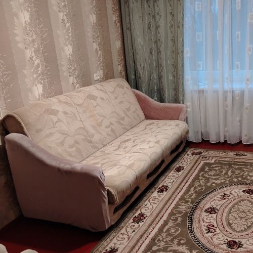 3-комн квартира Толмачево городской поселок, улица Советская, 2