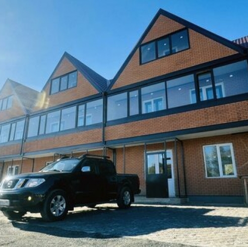 3-комн квартира Кириши г, Нефтехимиков ул,  д. 34 к1