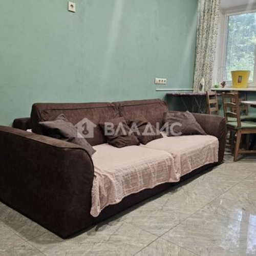 3-комн квартира улица Бабушкина,  д. 61