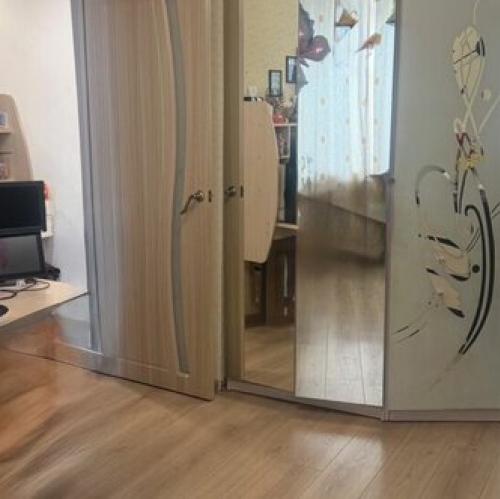 3-комн квартира улица Крыленко,  д. 37 к1