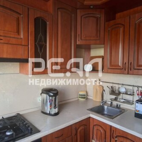 4-комн квартира Индустриальный пр-кт,  д. 38 к2