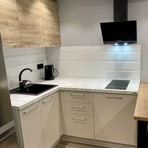 Студия пос. Шушары, Пулковское тер., улица Образцовая, 3