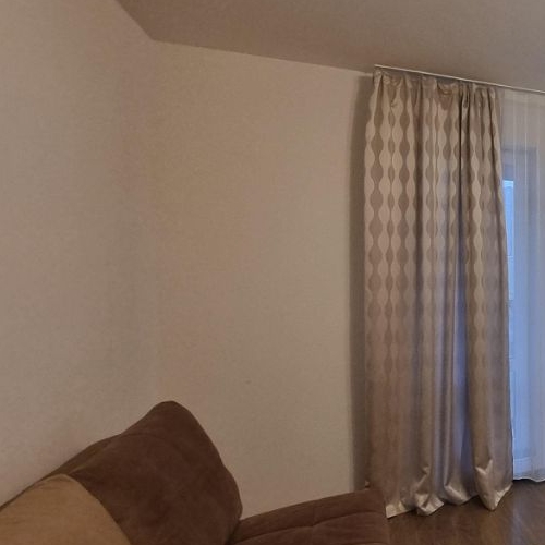 Студия Яхтенная улица, 28