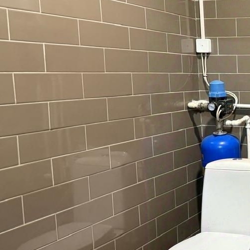 Земельный участок д. Средняя Колония,  д. 24