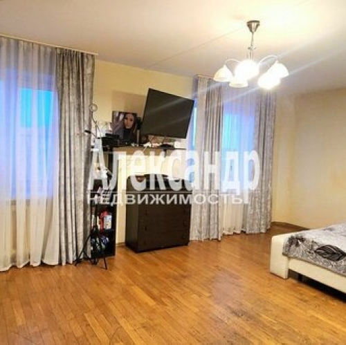 2-комн квартира Кириши, ул Нефтехимиков,  д. 43