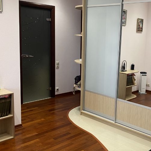 3-комн квартира проспект Просвещения, 99