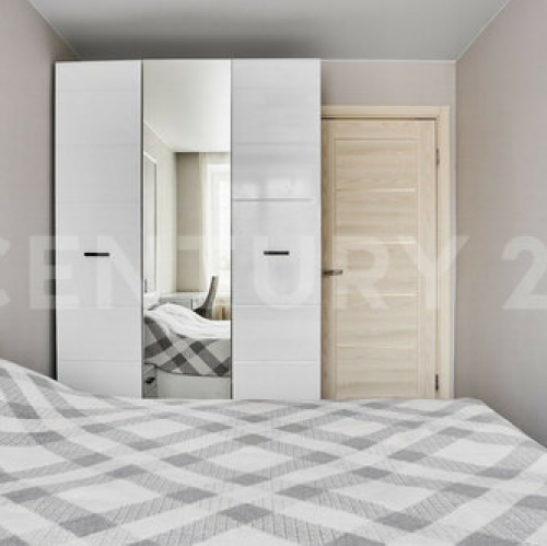 3-комн квартира Замшина улица,  д. 19