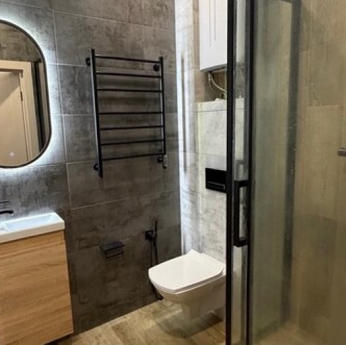 4-комн квартира Обуховской обороны пр-кт,  д. 70 к4 с1