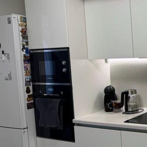 2-комн квартира улица Генерала Кравченко, 8