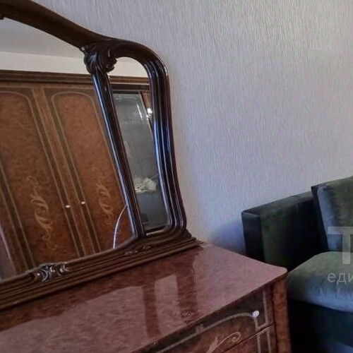 2-комн квартира улица Котина, 5