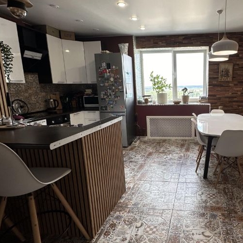 3-комн квартира пос. Парголово, улица Тихоокеанская, 12к1