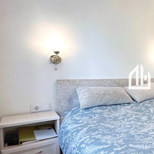 3-комн квартира улица Матроса Железняка, 9