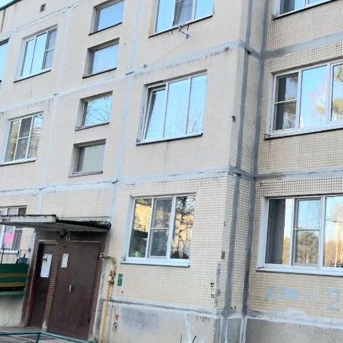 1-комн квартира пос. Межозерный, улица Центральная, 2