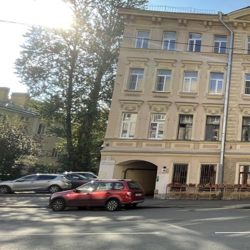 2-комн квартира улица Михайлова, 12