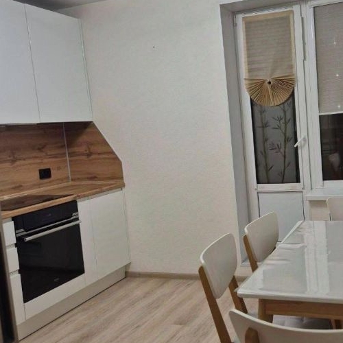 2-комн квартира улица Русановская, 18к3