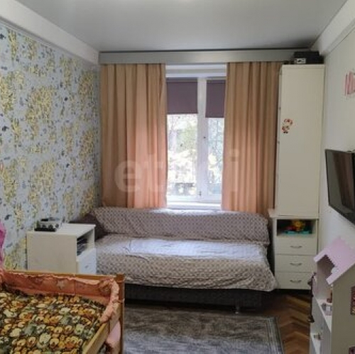 3-комн квартира Белградская улица,  д. 22 к1