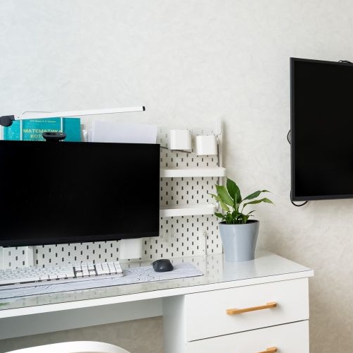 2-комн квартира улица Жукова, 1