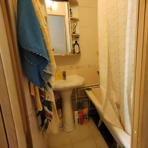 3-комн квартира Учительская улица, 6