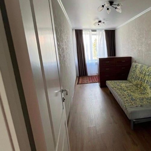 3-комн квартира Сестрорецк, улица Володарского, 5