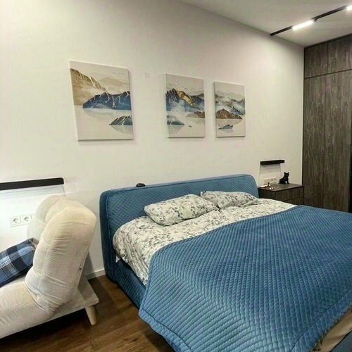 2-комн квартира улица Жукова, 1