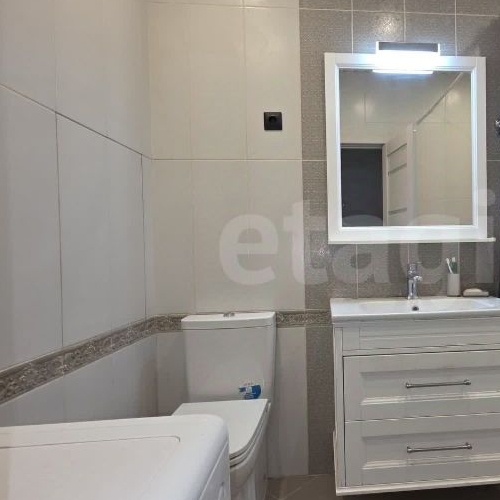 3-комн квартира улица Среднерогатская, 11