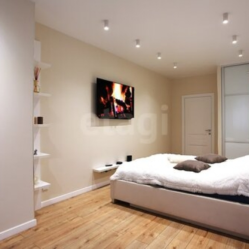 1-комн квартира Космонавтов пр-кт,  д. 61 к2