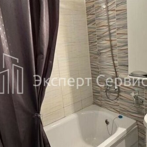 3-комн квартира Маршала Блюхера пр-кт,  д. 9 к2