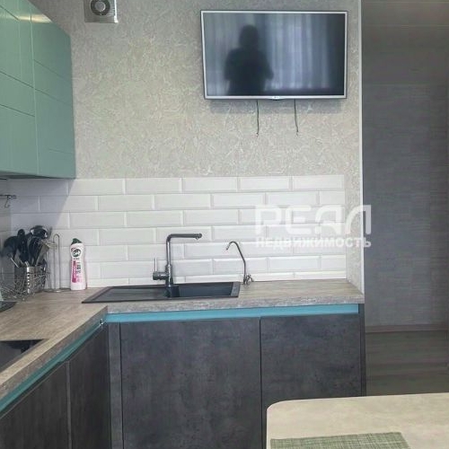 3-комн квартира проспект Энгельса, 111К1