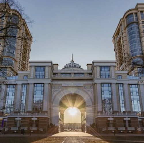 3-комн квартира Московский пр-кт,  д. 183-185