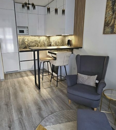 2-комн квартира пос. Бугры, улица Тихая, 5к3