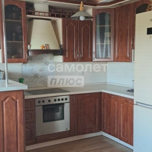 4-комн квартира Сосновый Бор г, Ленинградская ул,  д. 58