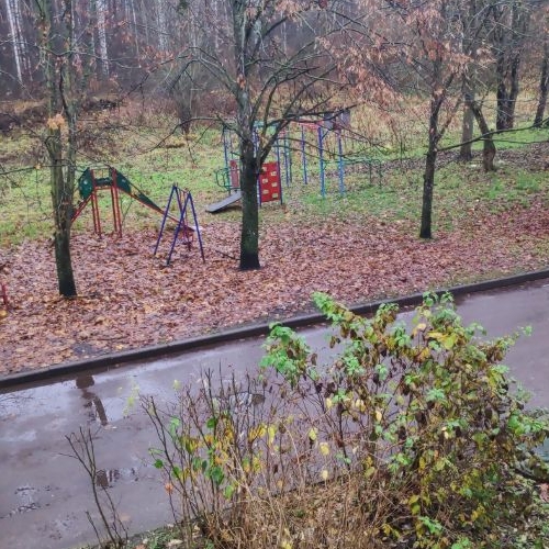 3-комн квартира Имени Морозова городской поселок, улица Жука, 2