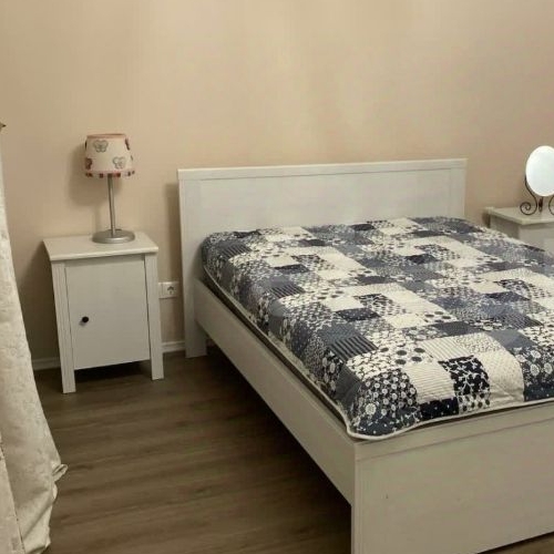 2-комн квартира улица Брянцева, 13к1