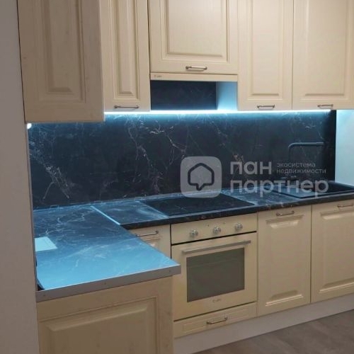 3-комн квартира Пулковское шоссе, 42к6