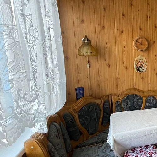 3-комн квартира Кингисепп, 1-я линия, 8