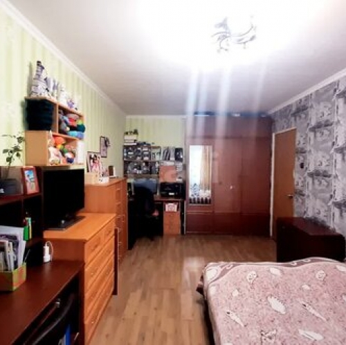 2-комн квартира Киришский район, улица Строителей,  д. 17