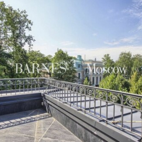 5-комн квартира набережная реки Малой Невки,  д. 33А