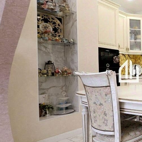 3-комн квартира улица Жукова, 3