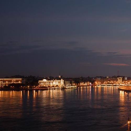 2-комн квартира набережная Воскресенская, 32