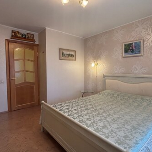 3-комн квартира Сосновый Бор г, Комсомольская ул,  д. 15