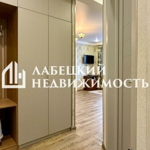 2-комн квартира Омская улица,  д. 28