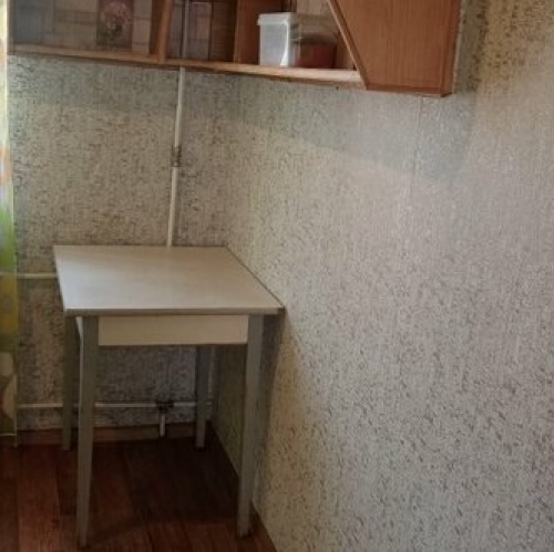 2-комн квартира Кировский район, Центральная улица,  д. 1