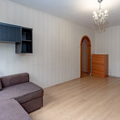 3-комн квартира Просвещения пр-кт,  д. 84,  к. 3